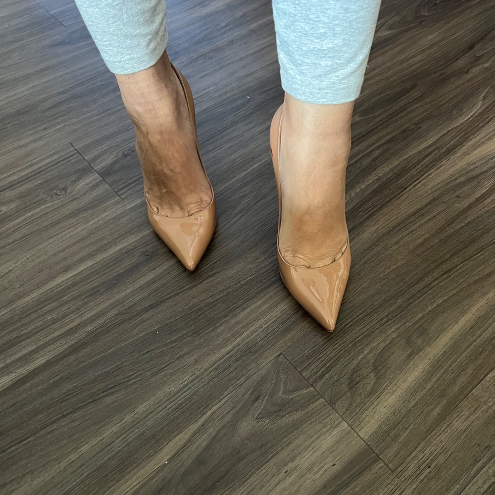 Christian Louboutin Pigalle Follies 100 Nude EUR 40. - Picture 9 of 9